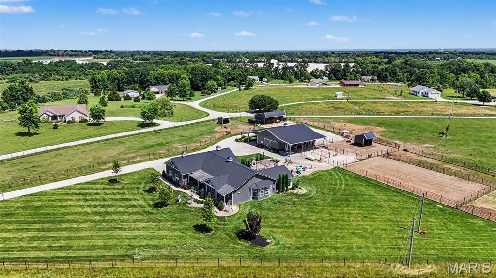 219 Fieth Road Property Photo 2