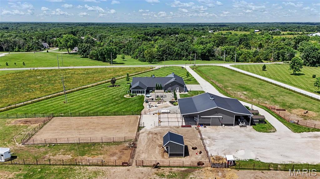 219 Fieth Road Property Photo 4