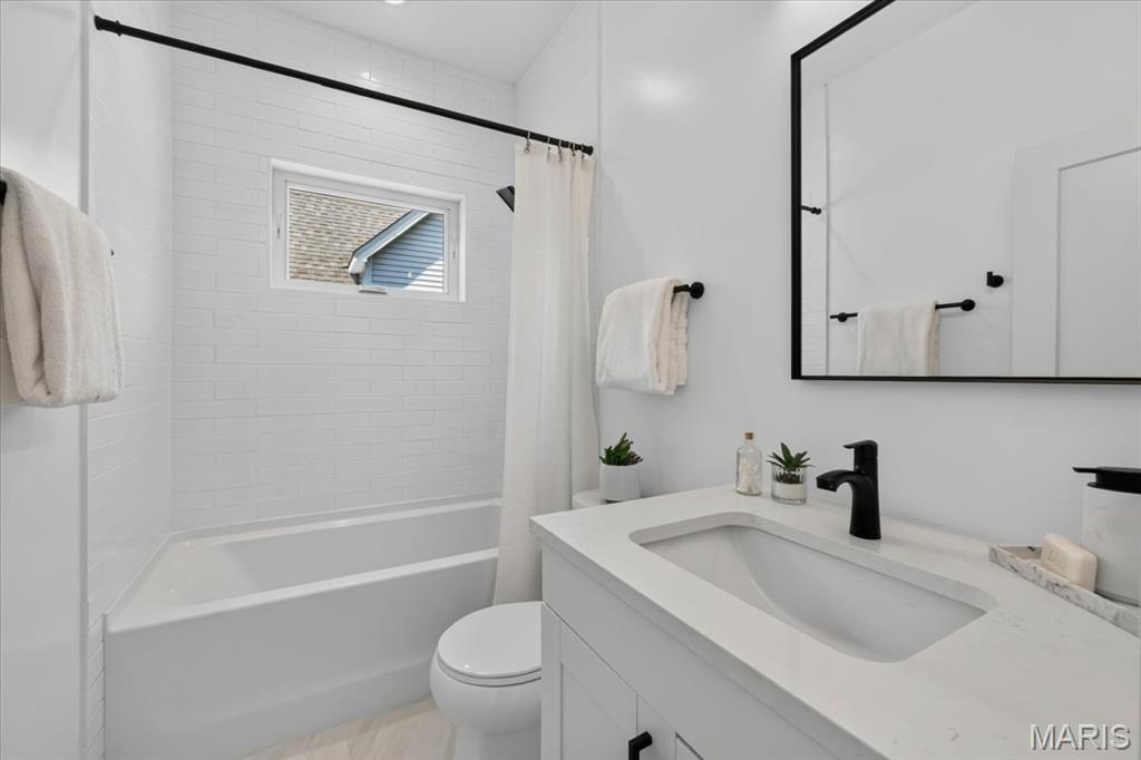 1035 Blendon Place Property Photo 35
