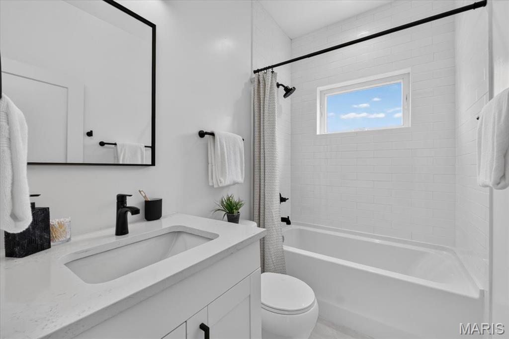 1035 Blendon Place Property Photo 38