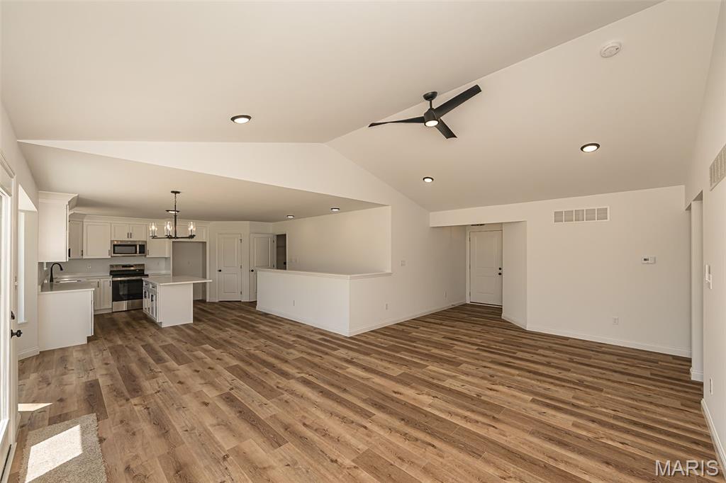 11 Oakview Court Property Photo 13