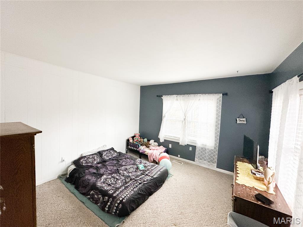 807 E 4th Street Property Photo 19