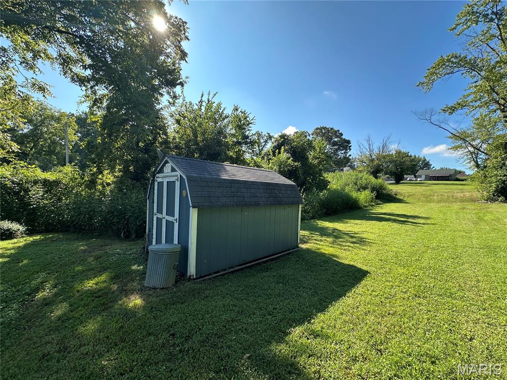 807 E 4th Street Property Photo 29