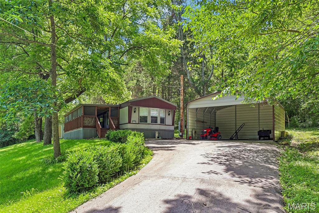 5059 Hill Drive Property Photo 3