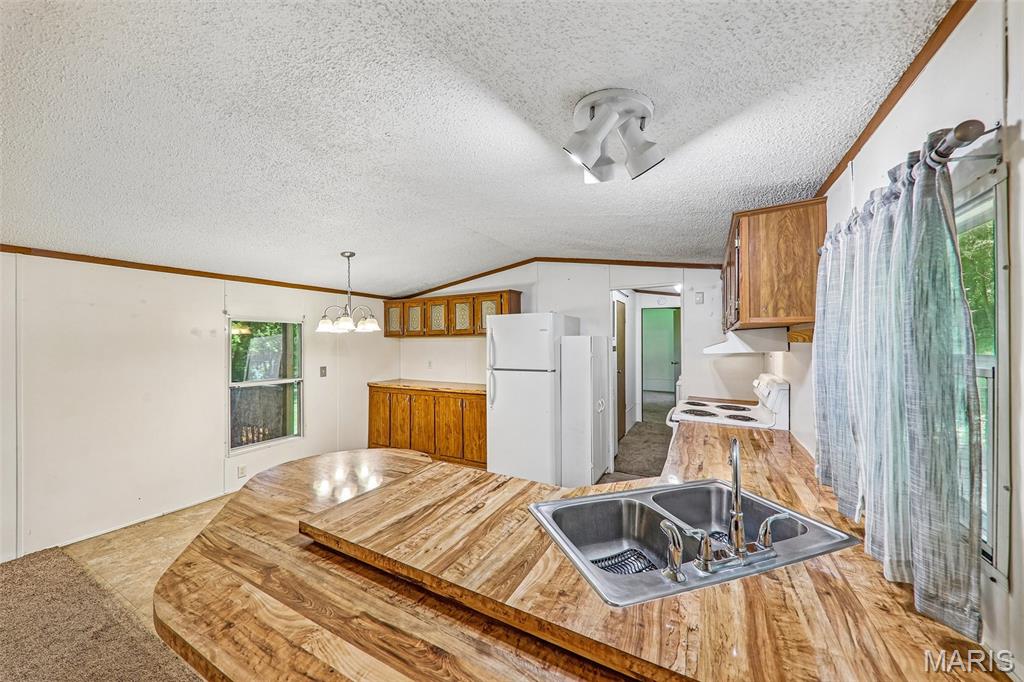5059 Hill Drive Property Photo 15