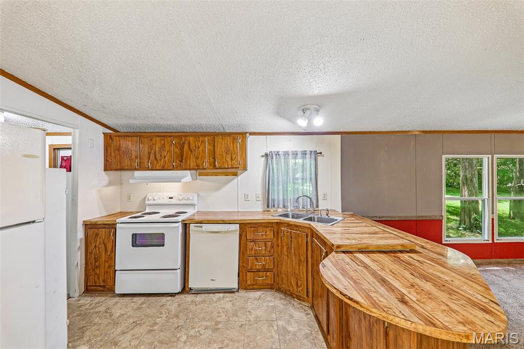 5059 Hill Drive Property Photo 17