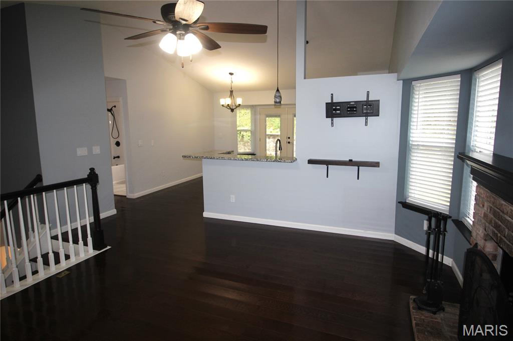 1511 Glenn Brooke Woods Circle Property Photo 3