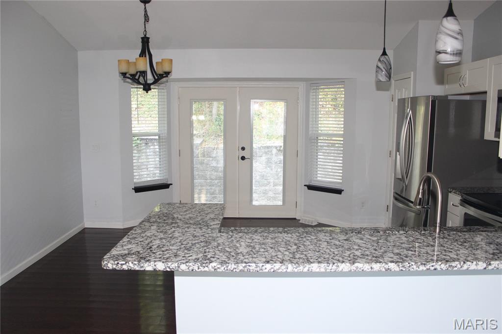1511 Glenn Brooke Woods Circle Property Photo 3