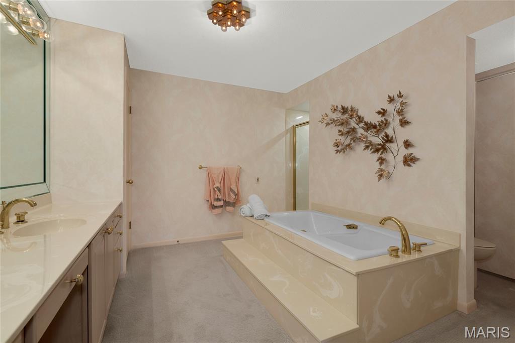 585 Coeur De Royale Drive 206 Property Photo 18