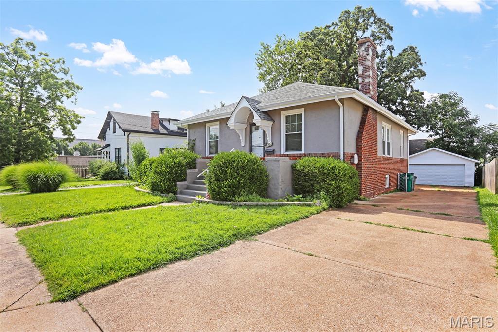 8828 Powell Avenue Property Photo 3