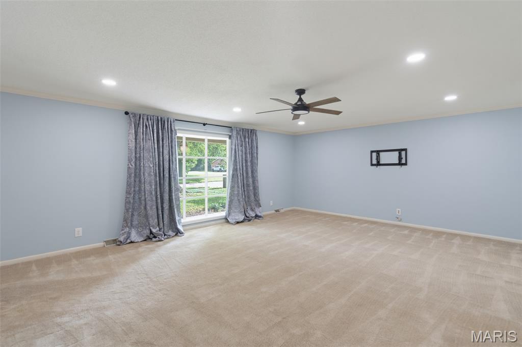 107 Summer Drive Property Photo 5