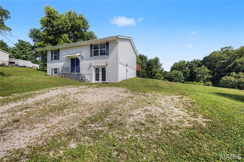 5587 Ems Road Property Photo 2