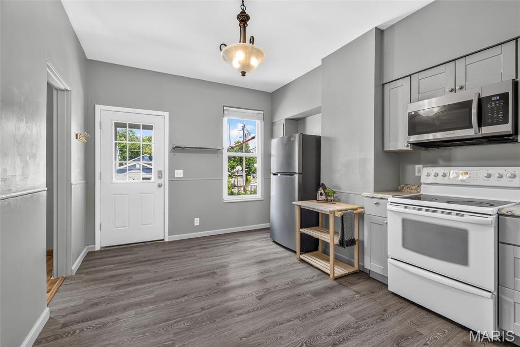 4725 Terrace Avenue Property Photo 4