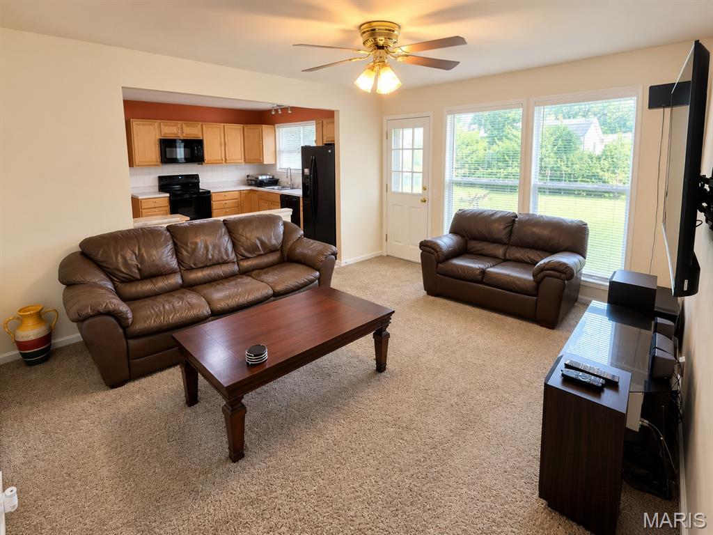2130 Canterbury Drive Property Photo 10