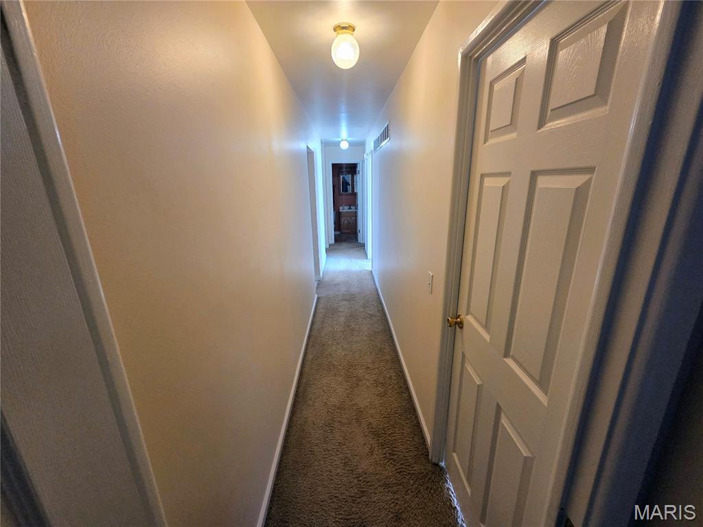 2130 Canterbury Drive Property Photo 16