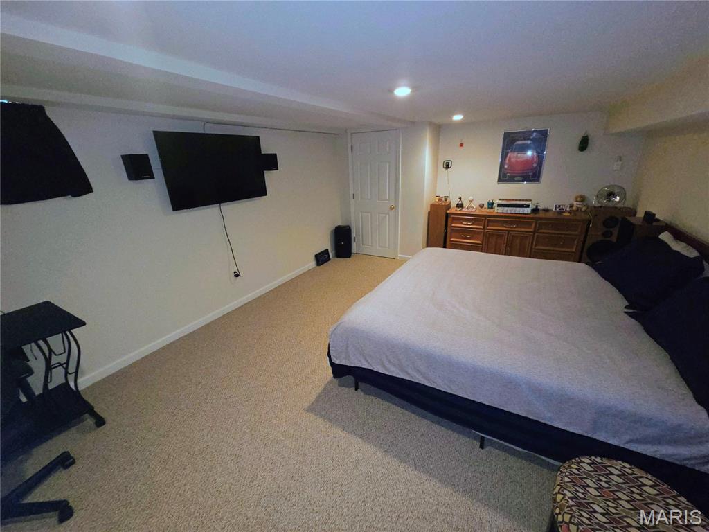 2130 Canterbury Drive Property Photo 28