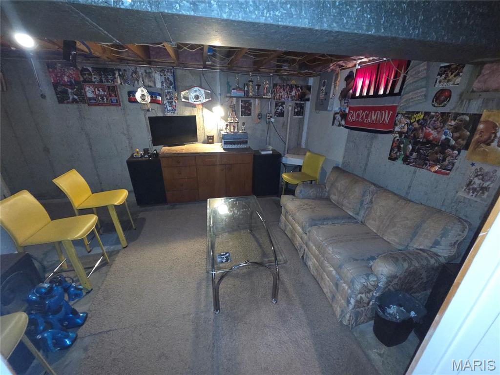 2130 Canterbury Drive Property Photo 31