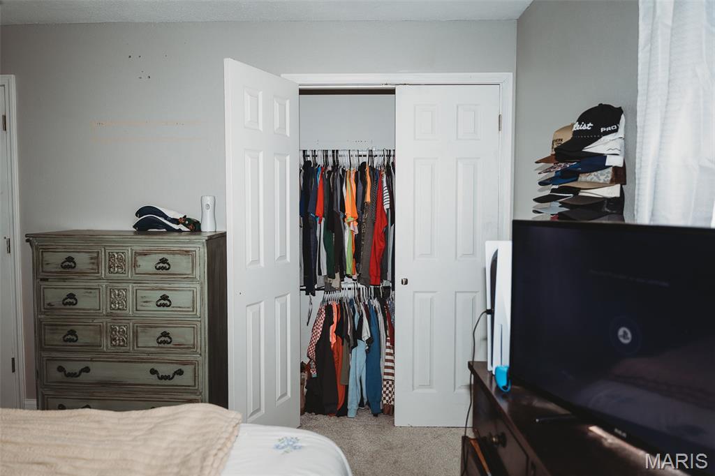 2815 W Lakeview Drive Property Photo 7
