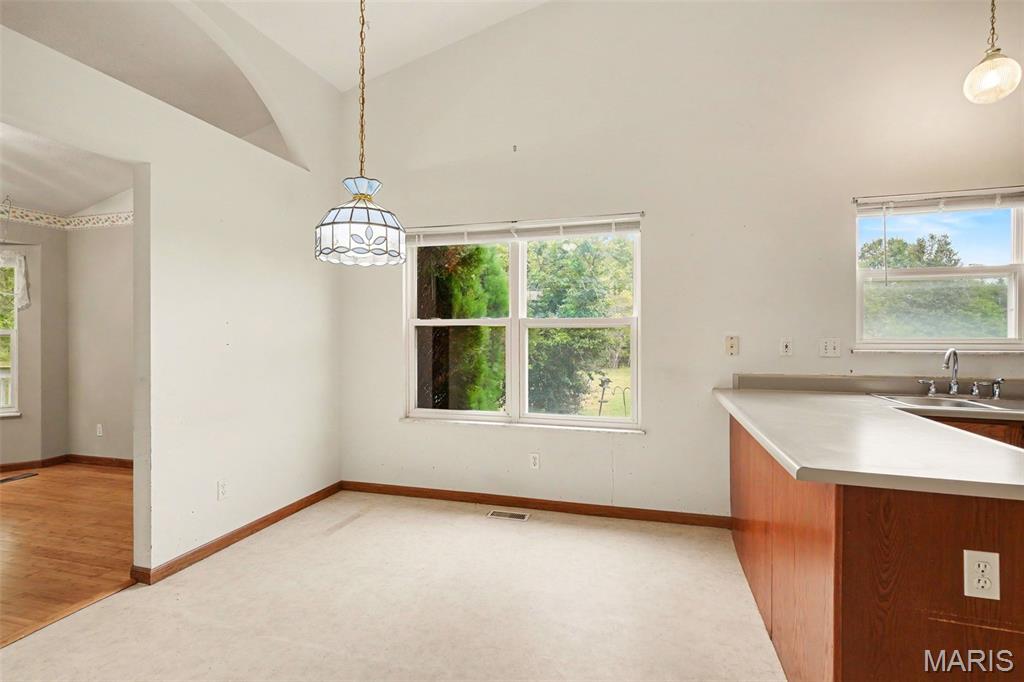 875 Crider Lane Property Photo 7