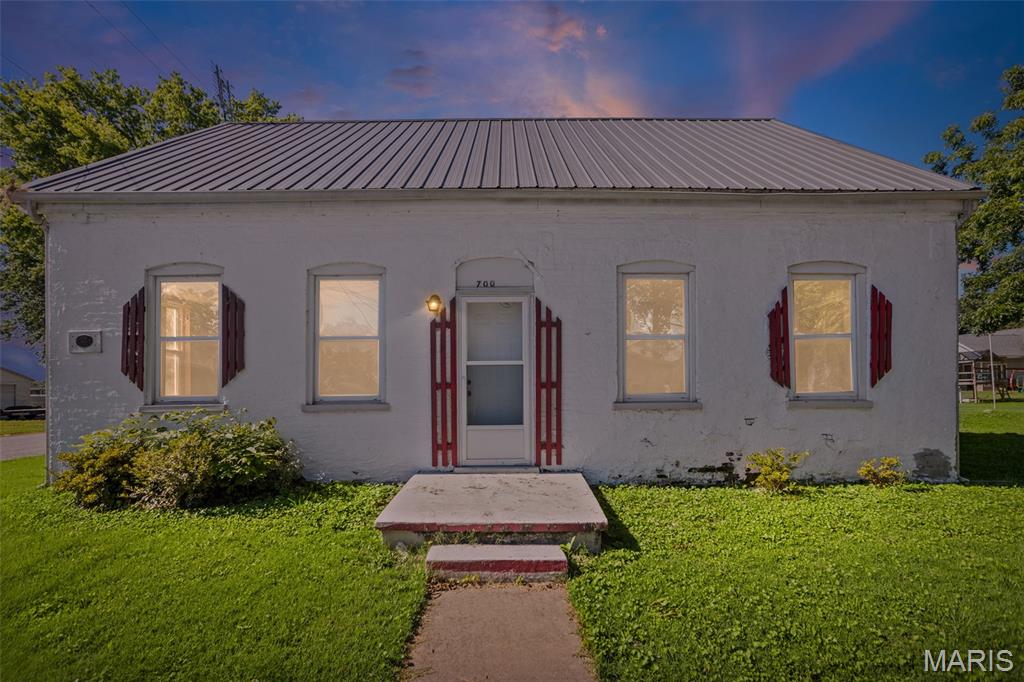 700 Walnut Street Property Photo 1