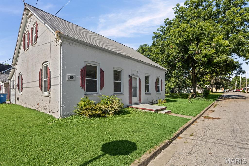 700 Walnut Street Property Photo 3
