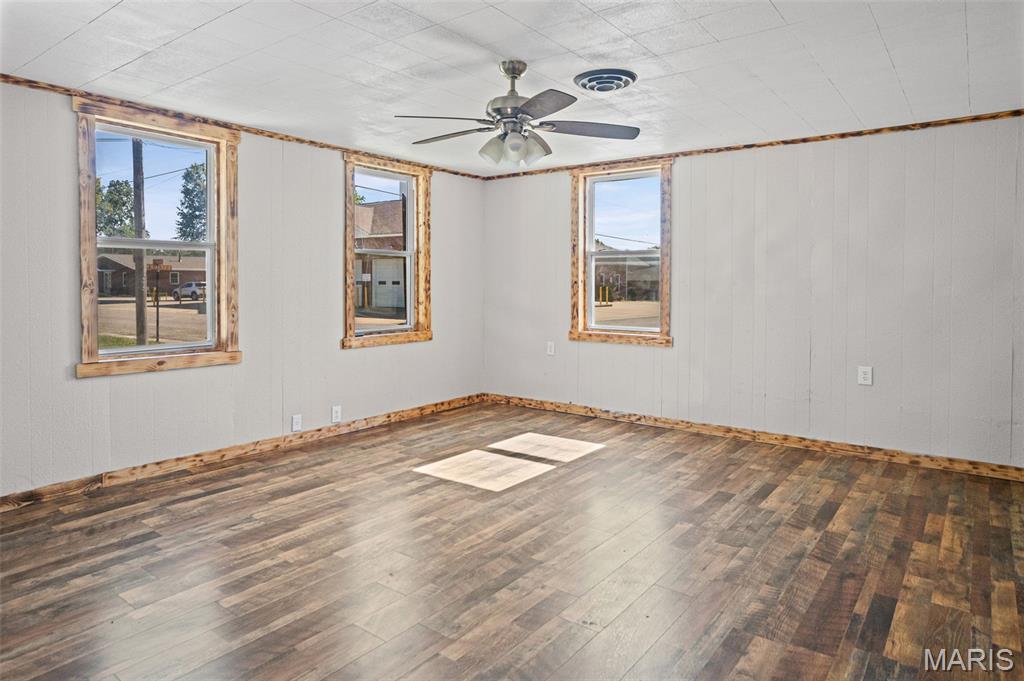 700 Walnut Street Property Photo 7
