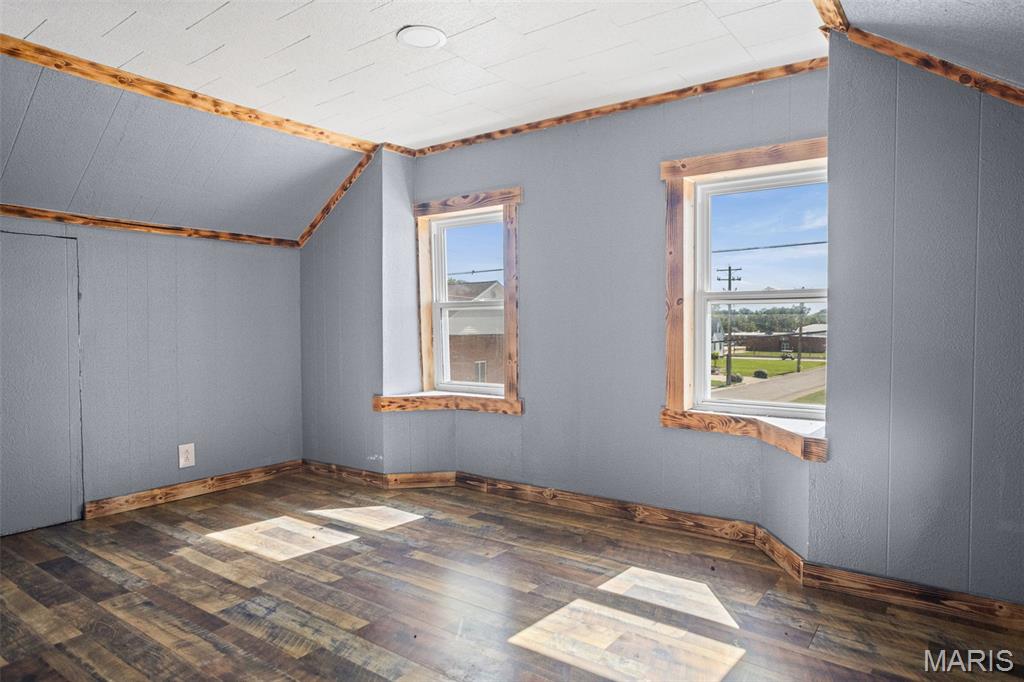 700 Walnut Street Property Photo 30