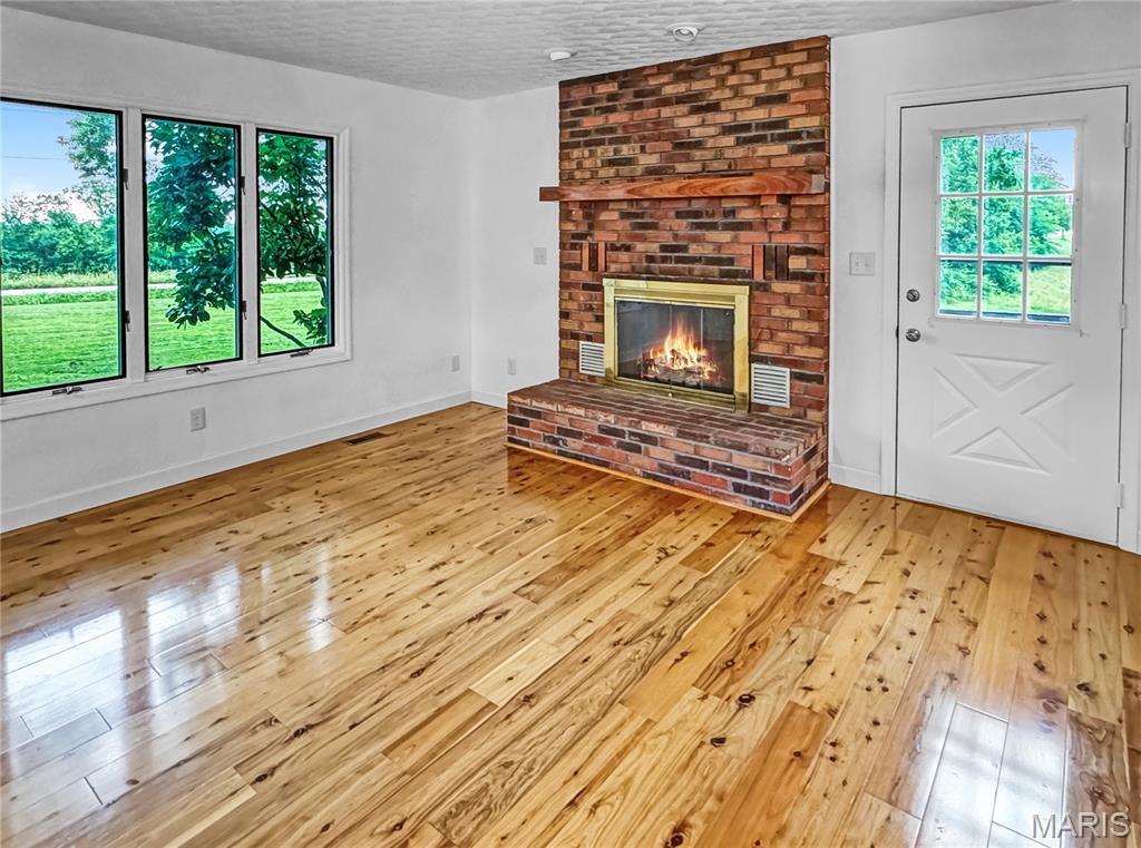 4600 Hilltop Drive Property Photo 12