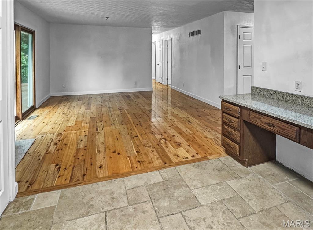 4600 Hilltop Drive Property Photo 21