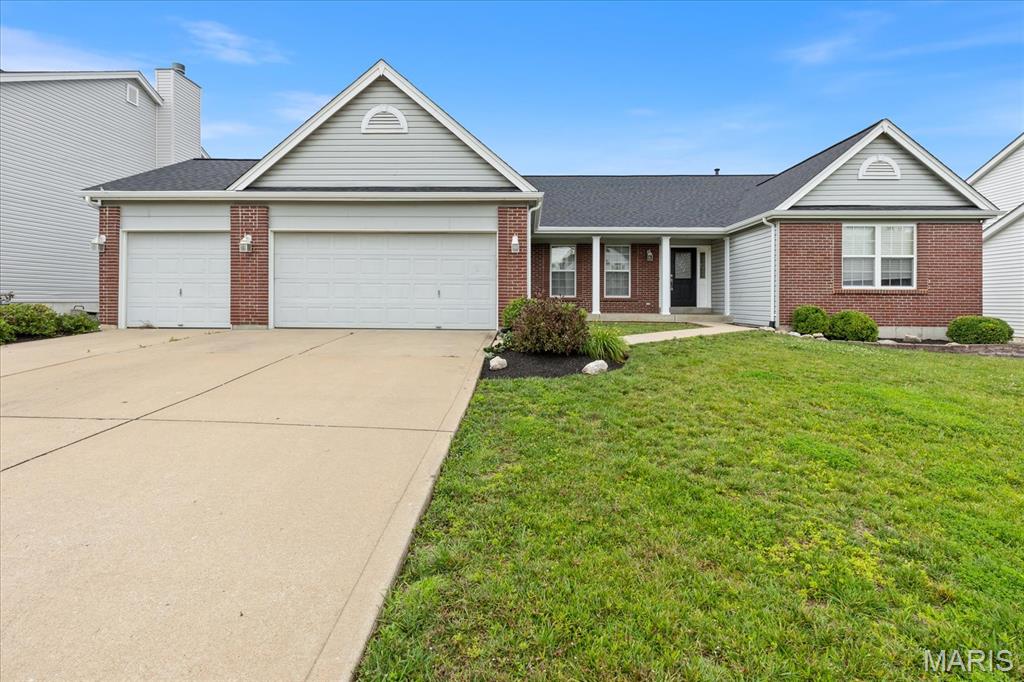 8010 Knights Crossing Drive Property Photo 1