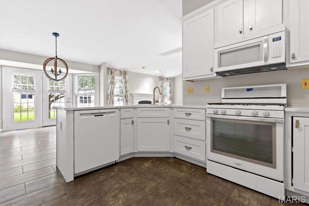 8010 Knights Crossing Drive Property Photo 8