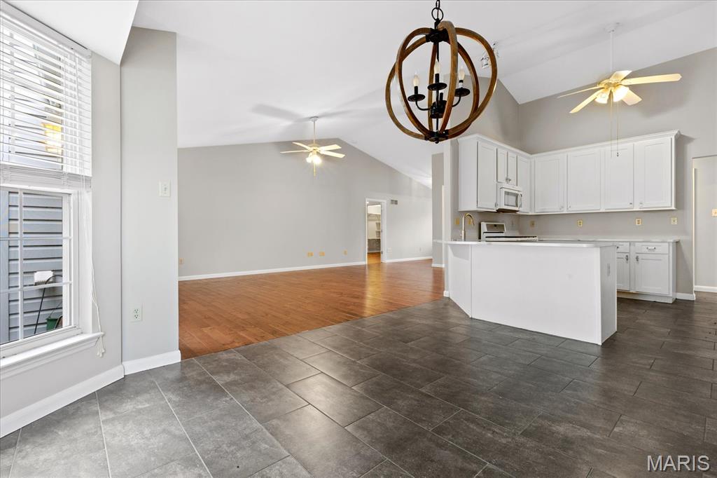 8010 Knights Crossing Drive Property Photo 10