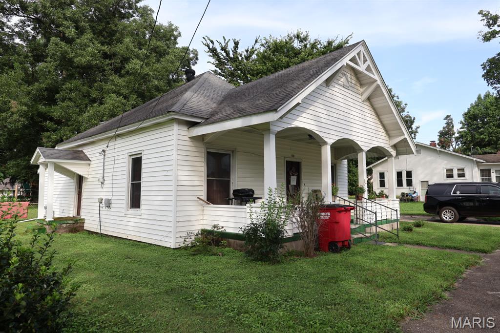 108 Elm Street Property Photo 2