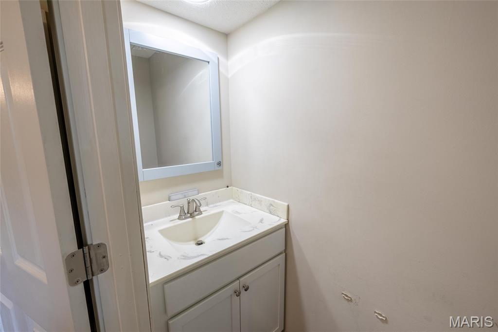 614 N Mount Auburn Road Property Photo 12