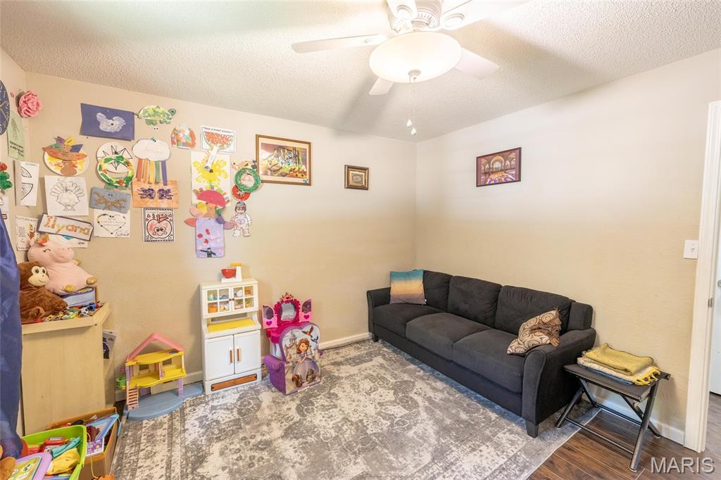 614 N Mount Auburn Road Property Photo 16