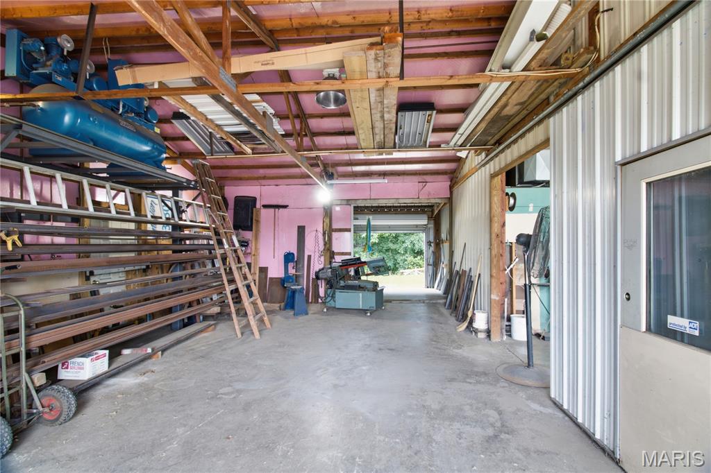 3817 State Rd Z Property Photo 8