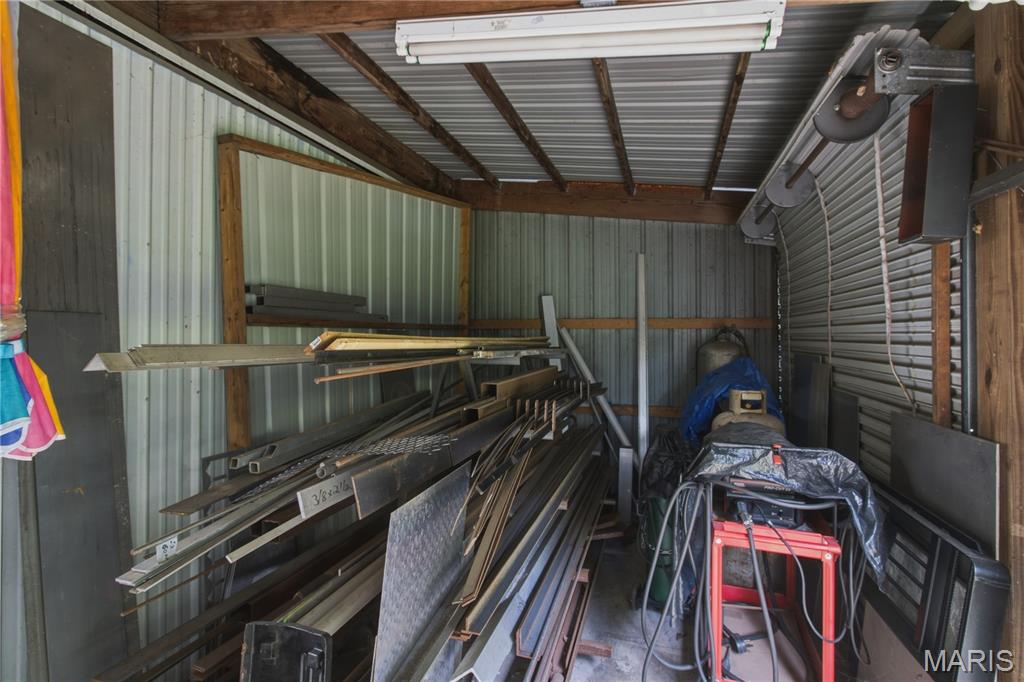 3817 State Rd Z Property Photo 10