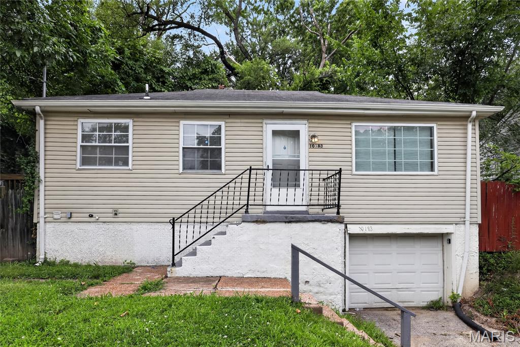 10183 Cloverdale Drive Property Photo 1