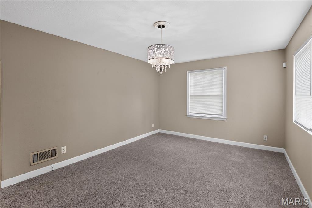 10183 Cloverdale Drive Property Photo 10