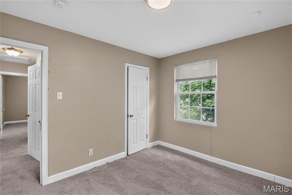 10183 Cloverdale Drive Property Photo 14