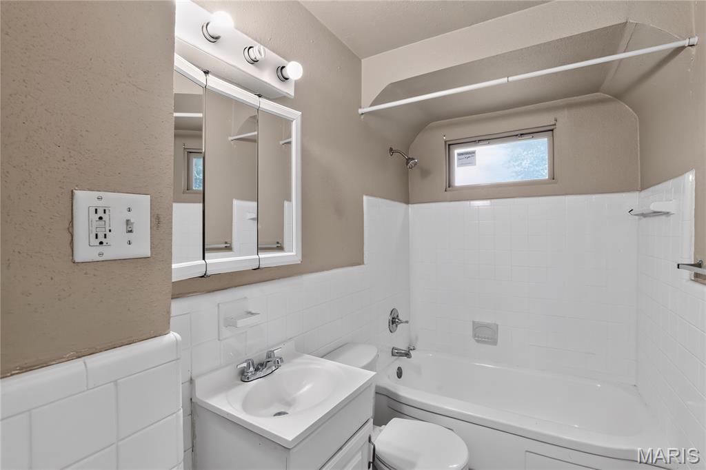 10183 Cloverdale Drive Property Photo 15