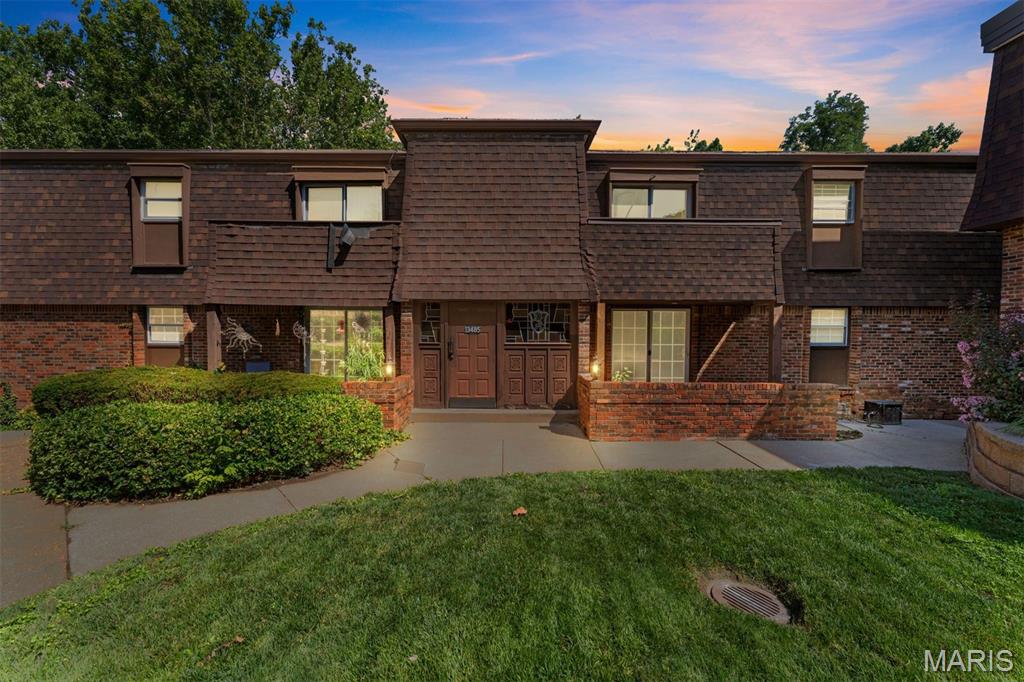 13485 Coliseum Drive H Property Photo 1