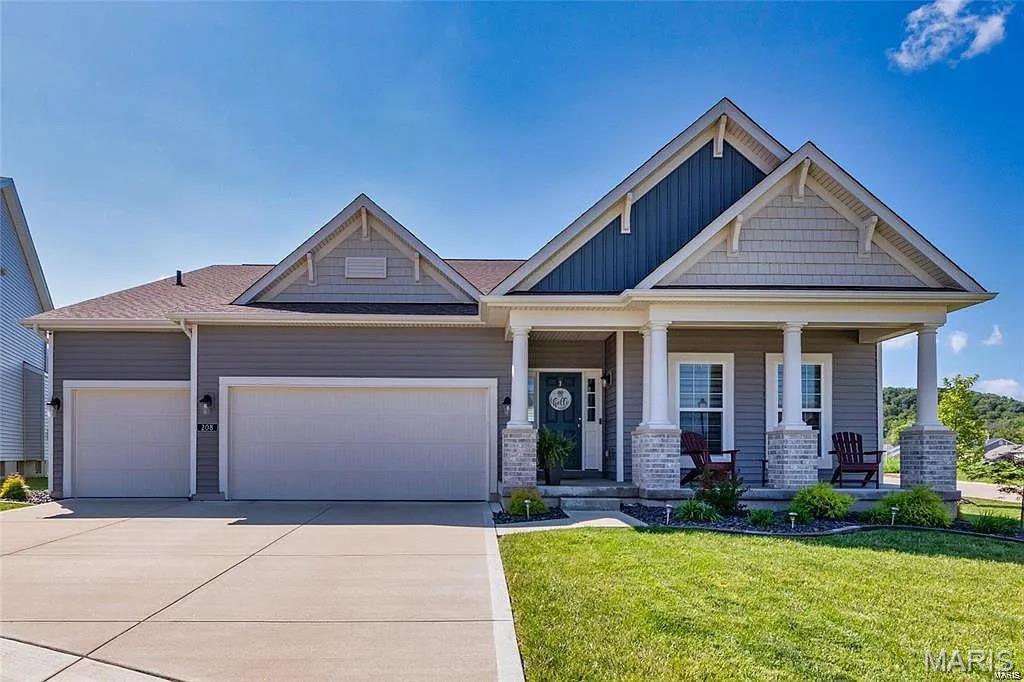 208 Willow Ridge Court