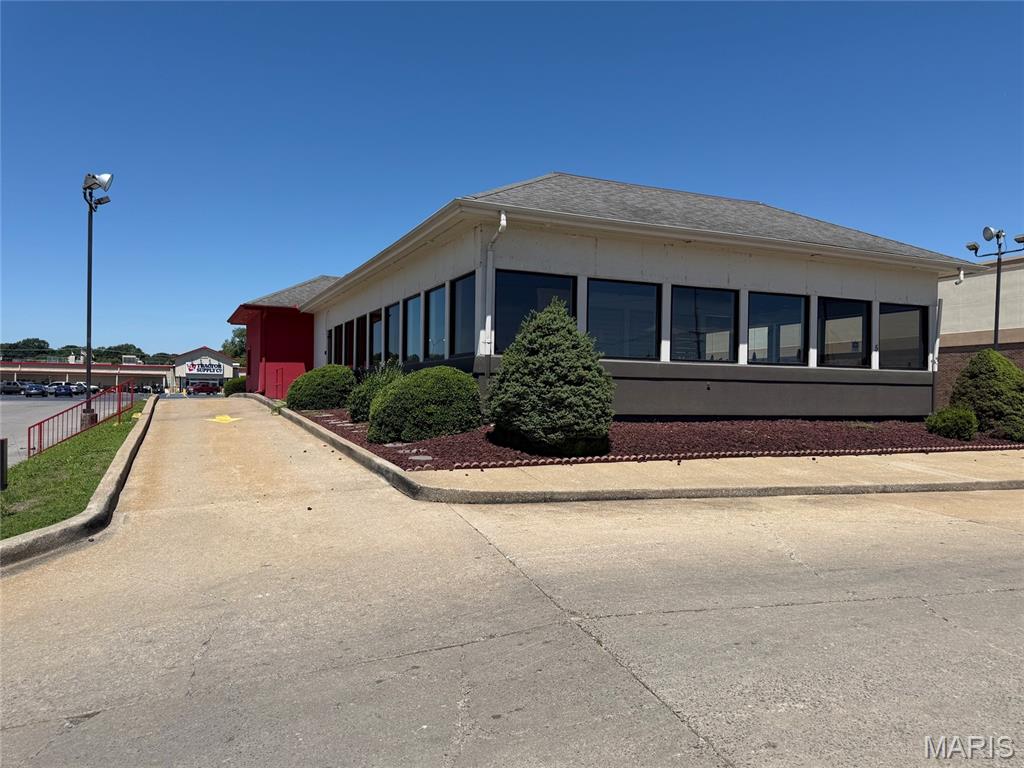 5 S Kingshighway Property Photo 1