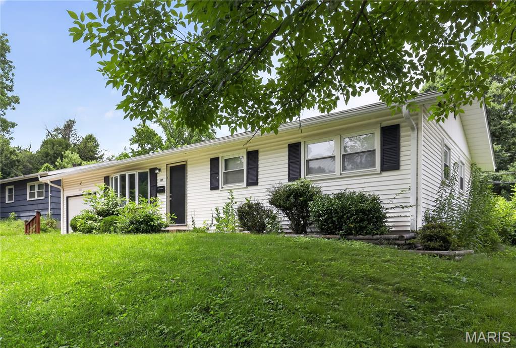 1027 Renshaw Drive Property Photo 3
