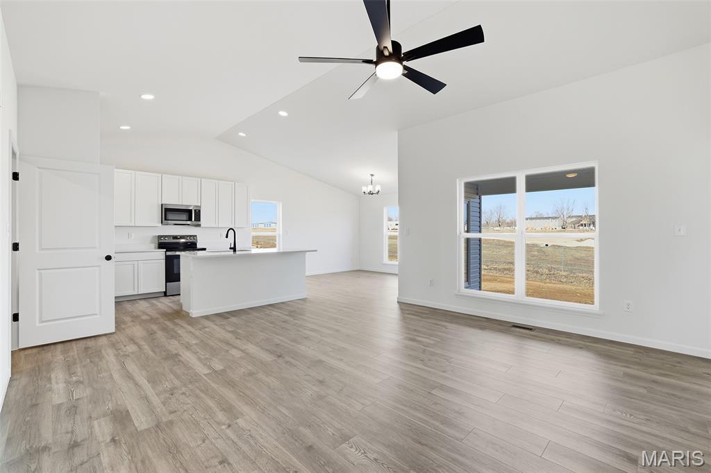 4605 Bella Terra Drive Property Photo 4