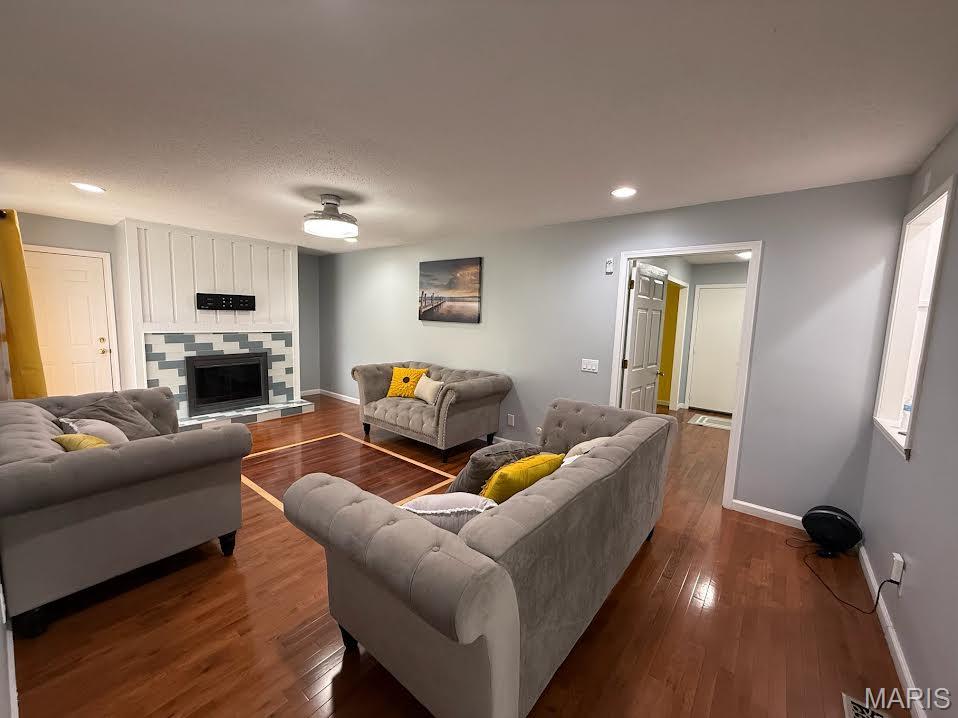 26039986 Property Photo 4