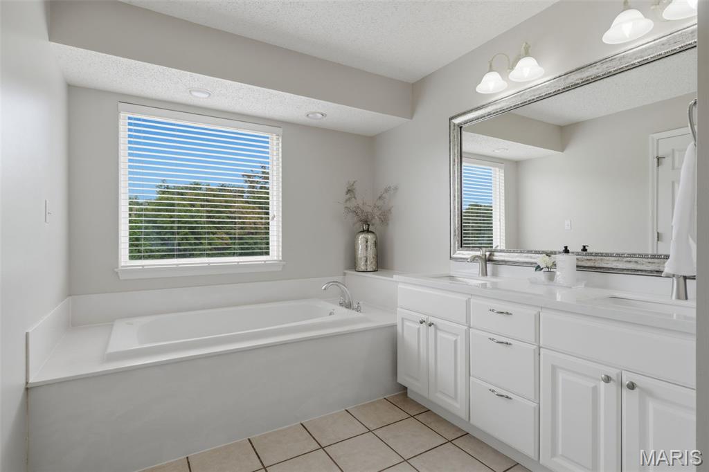 140 Brandi Lynn Drive Property Photo 10