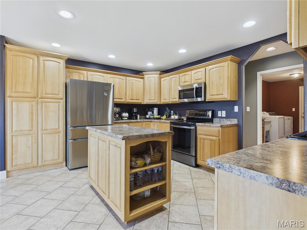 22410 Beaumont Road Property Photo 7