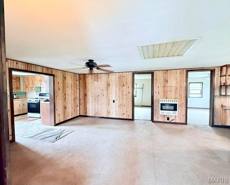 16311 Lebanon Road Property Photo 2